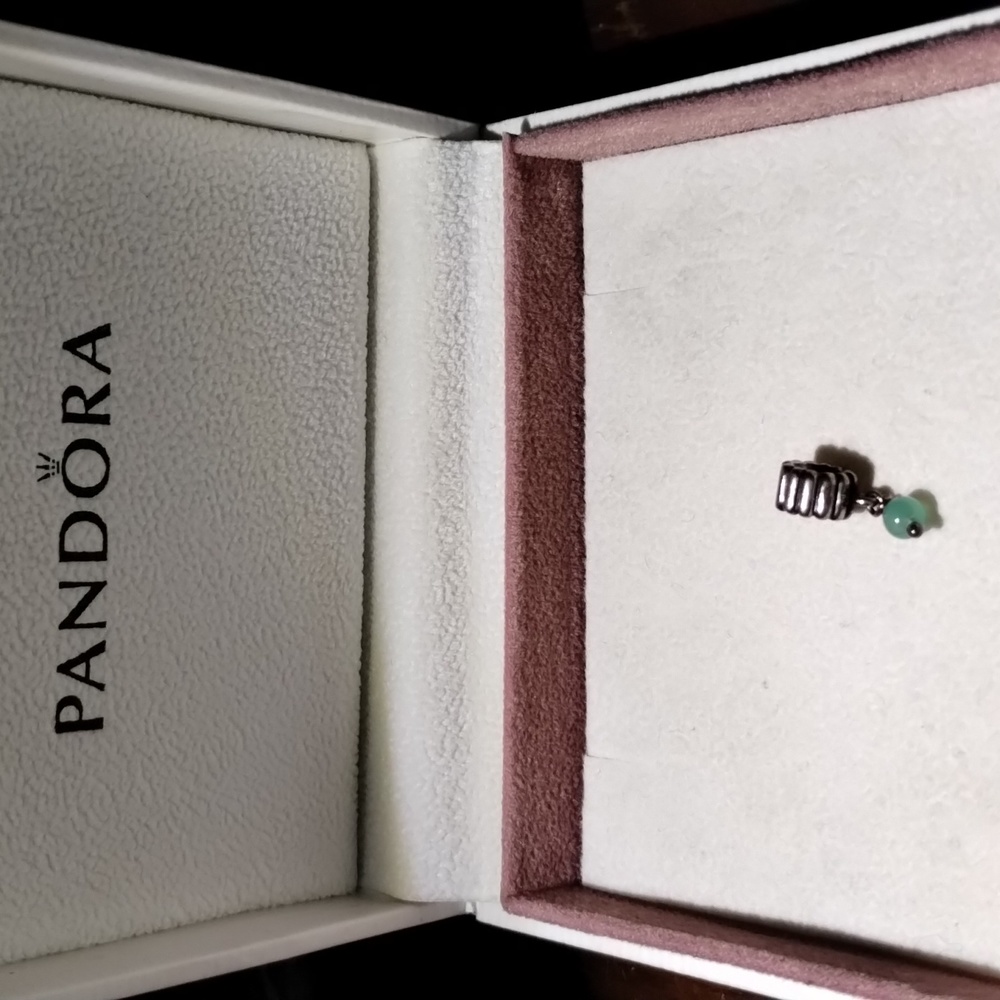 Ret. Pandora May Birthstone Charm Chrysoprase #790166CH 925 euc